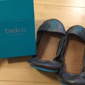 Tieks Metallic Pewter size 8